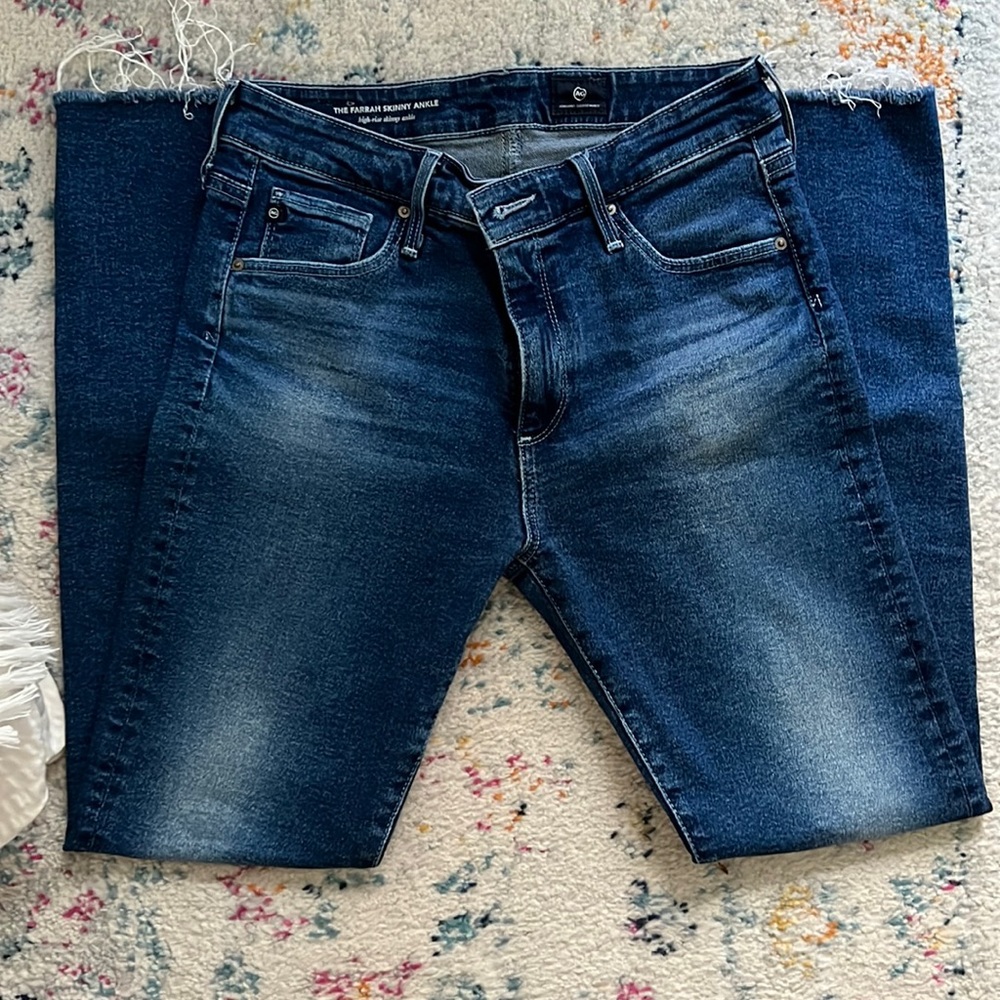 AG THE FARRAH SKINNY ANKLE JEANS